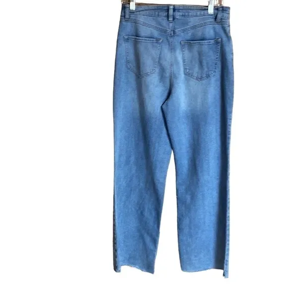 𝅺sincerely Jules wide leg super high rise distressed jeans with unfinished hem
