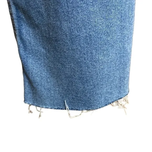 𝅺sincerely Jules wide leg super high rise distressed jeans with unfinished hem
