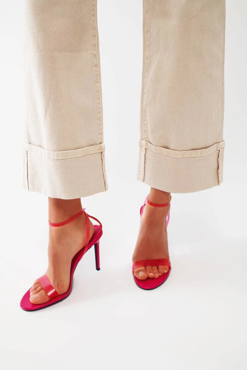 Straight Leg Jeans with Cropped Hem in Beige