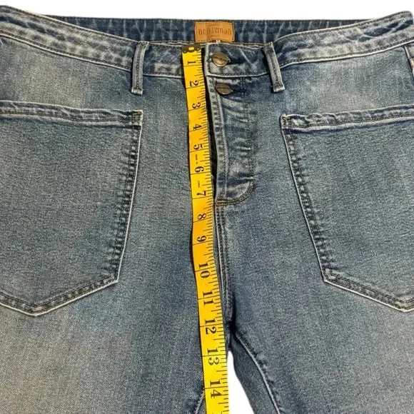 Sundance Women's Driftwood Colette Light wash Cropped Jeans Size 32