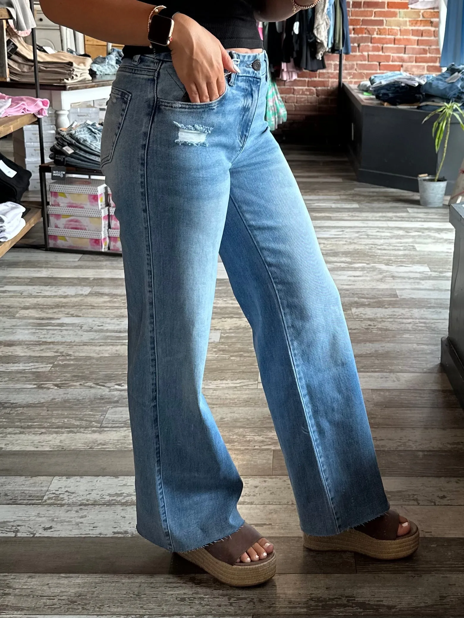 Vervet Olivia Wide Leg Cropped Jeans- Denim
