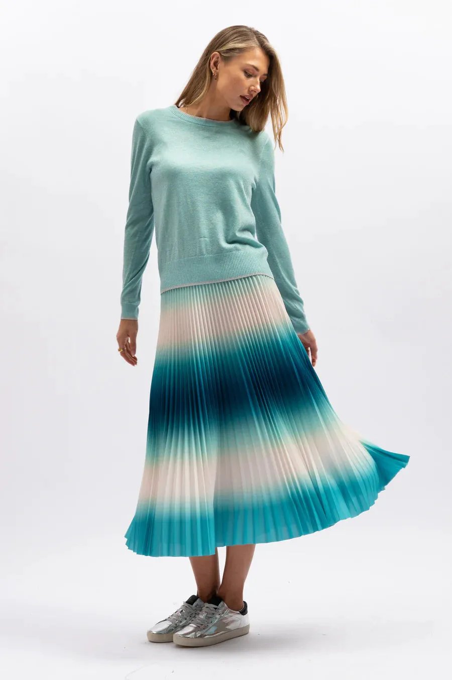 WE ARE THE OTHERS The Sunray Pleat Skirt - Blue Ombre