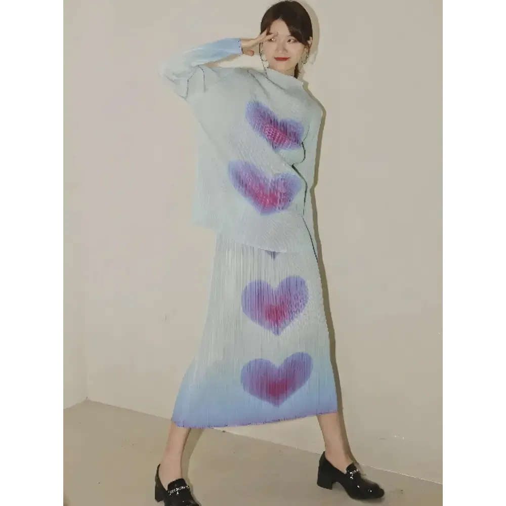 Whimsical Y2K Midi Skirt with Pastel Hues and Heart Motifs