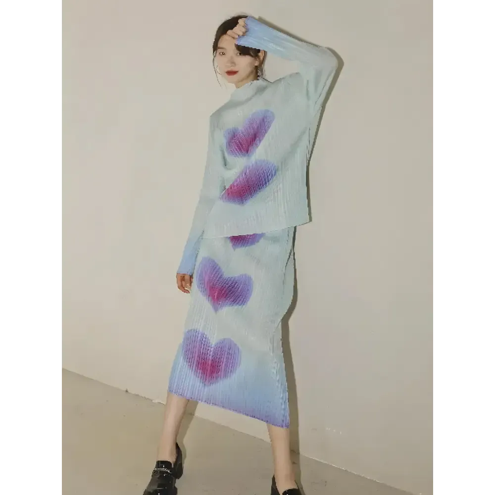 Whimsical Y2K Midi Skirt with Pastel Hues and Heart Motifs