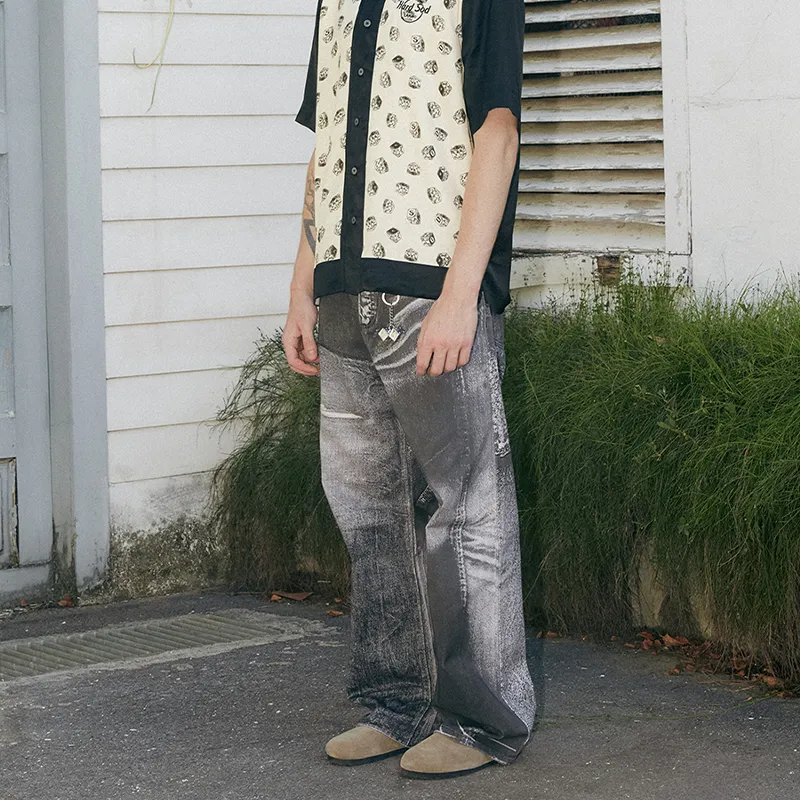 Wide-Leg Distressed Jeans