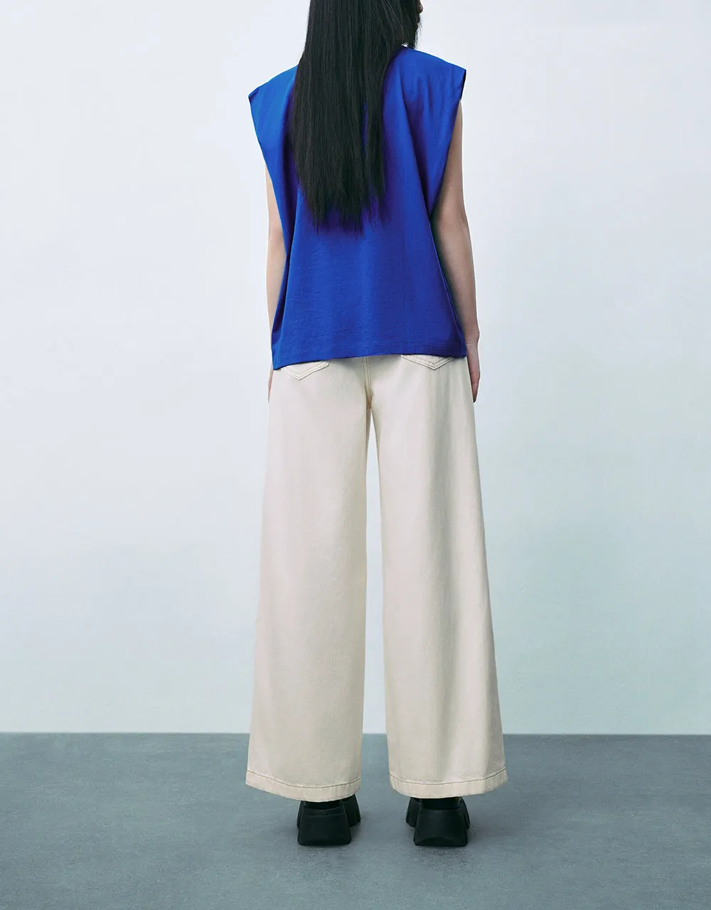 Wide-Leg Jeans
