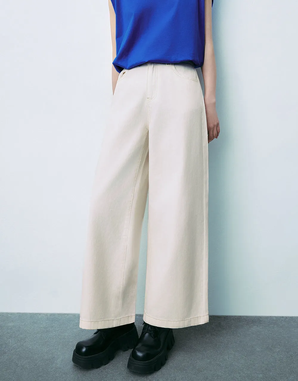 Wide-Leg Jeans