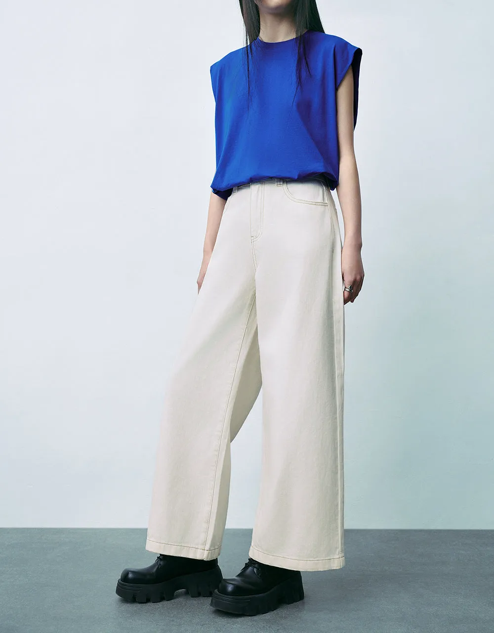 Wide-Leg Jeans